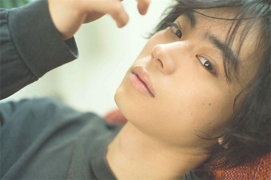 「菅田将晖」这个男孩子真是太好看了！吸一口超级耐看的苏打~