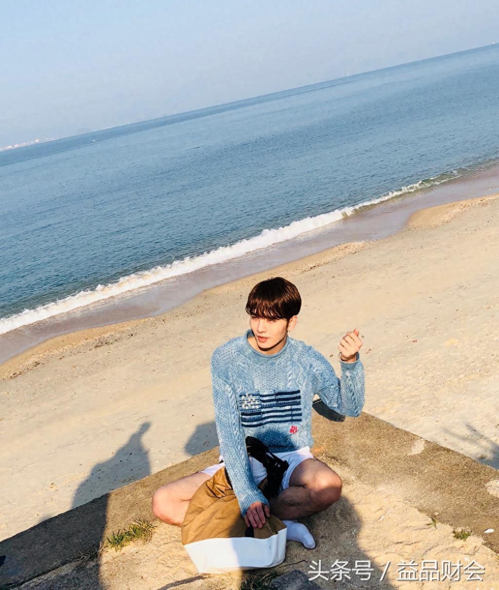 吴希泽最新帅气图片