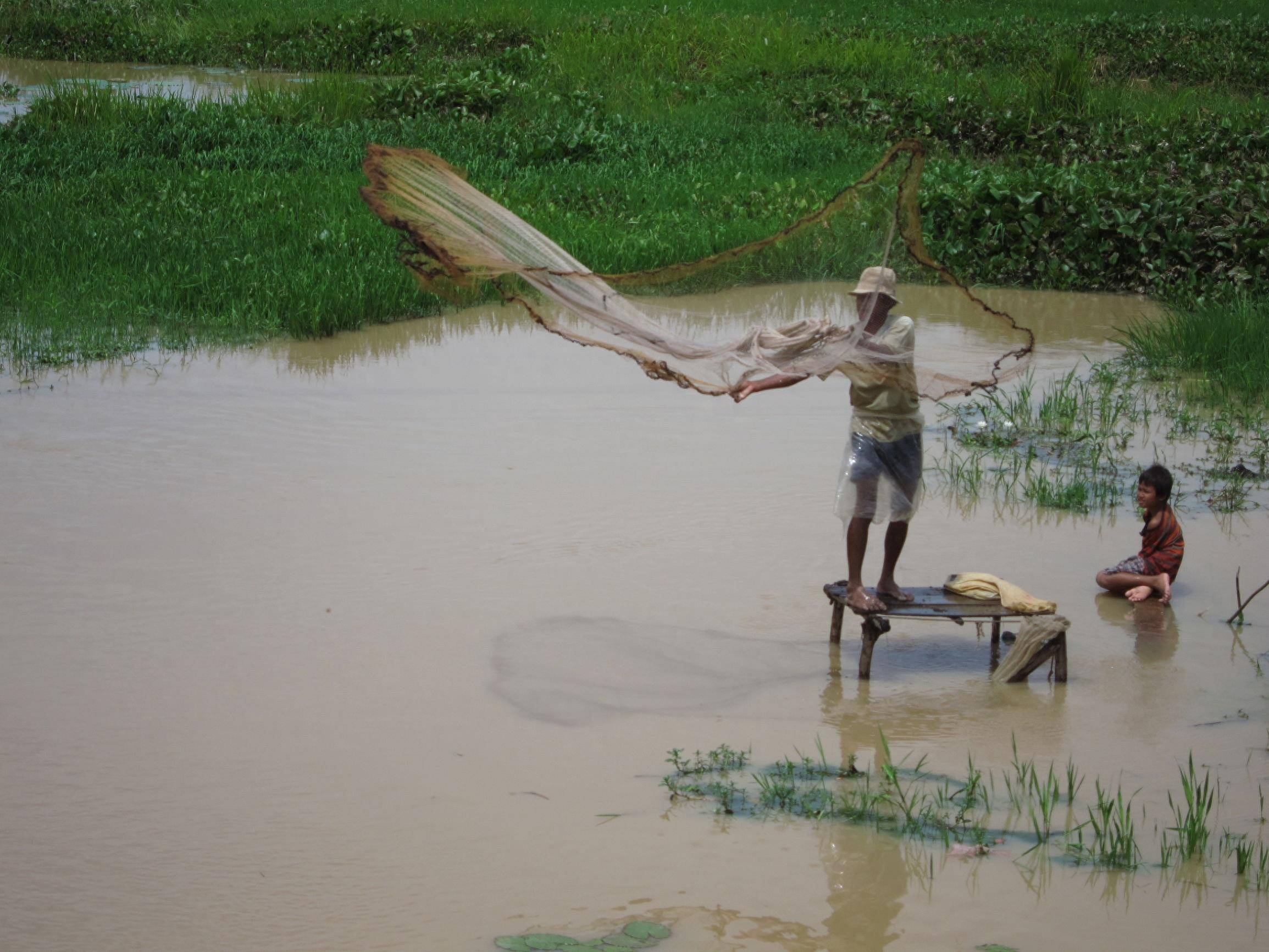 一组柬埔寨儿童生存状态的照片，你还不珍惜现在的生活吗？