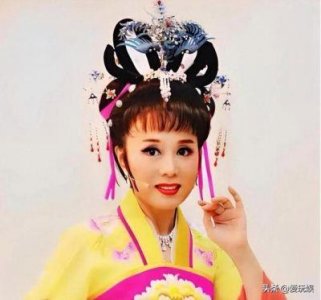 ​姐弟恋的真实故事：吴琼与阮巡的爱情历程与挑战