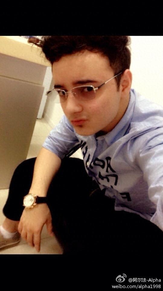 十年过去了，曾经从《星光大道》走红的童星阿尔法如今长这样