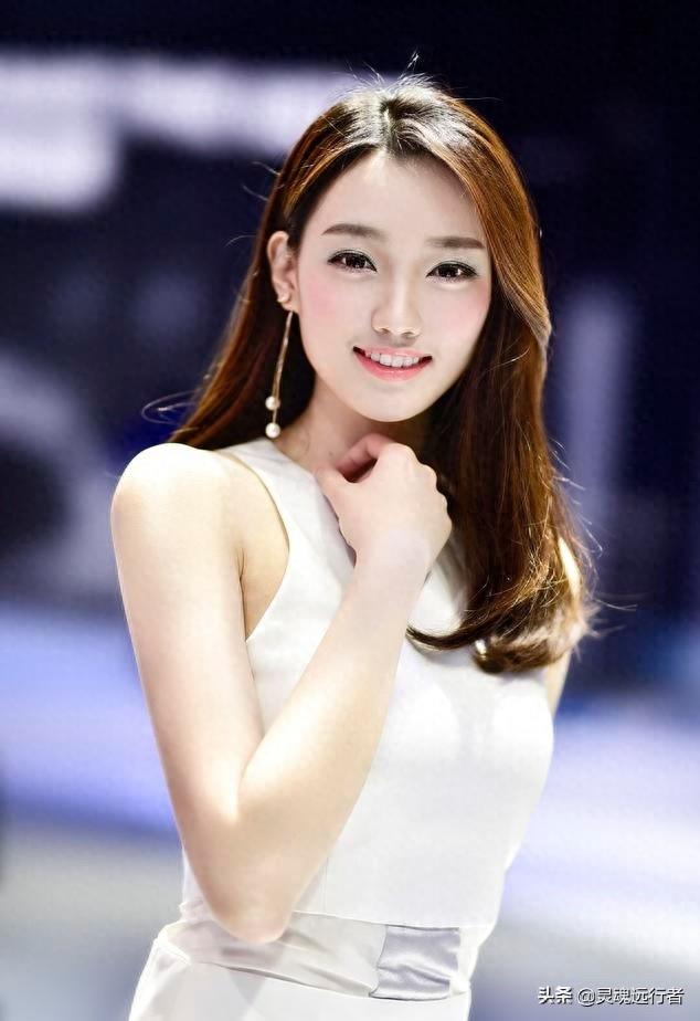 一个低调的美女,至今还没有自己的抖音号!