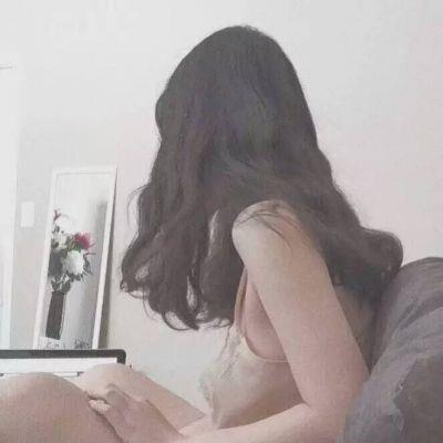 微信霸气头像女生背影