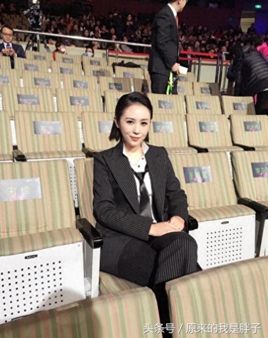 马冬梅扮演者马丽近照，漂亮吗？讲真