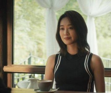 ​演完《玫瑰的故事》又演《山花烂漫时》，30岁的她换个造型依旧气质不凡