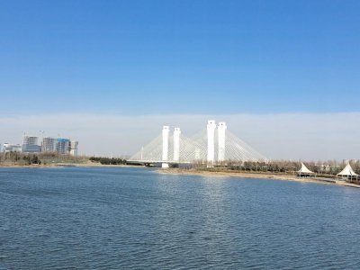 ​郑州惊现“阴阳云”，有大事将要发生？