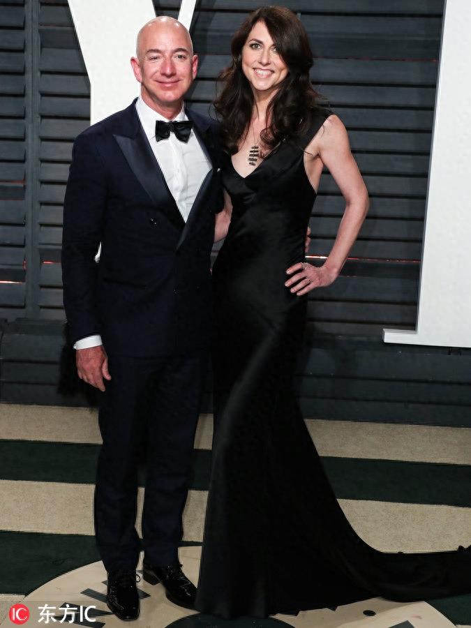 外媒曝亚马逊CEO离婚内幕：或婚内出轨已婚女主播