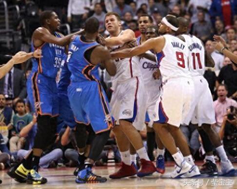 盘点:NBA的打架事件,科比、加内特、格里芬都怒了,场面混乱