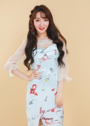 马蜀君融入自己的真情实感，好歌喉和真性情,让不少人都聚集起来