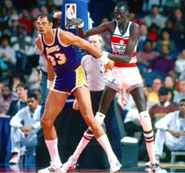 NBA里的“排骨男”,都靠什么在联盟立足?
