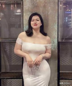 ​经典微胖美女