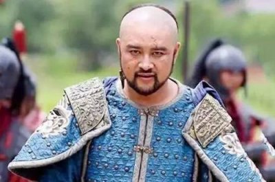 ​他是努尔哈赤的嫡子，本可顺位继承汗位，为何输给了庶出的皇太极