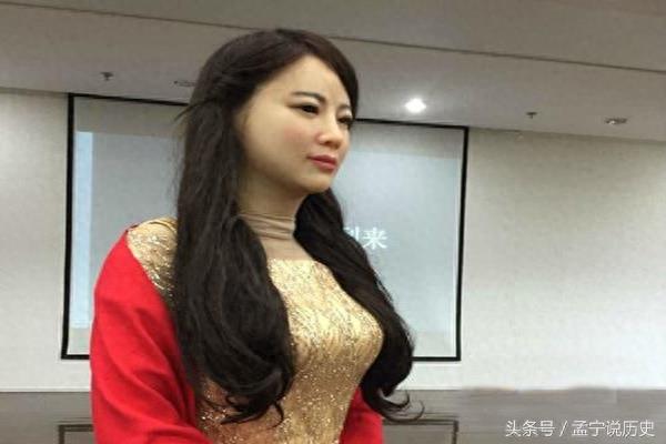 直击首个国产智能机器人“佳佳”，身材颜值爆表、难辨真假