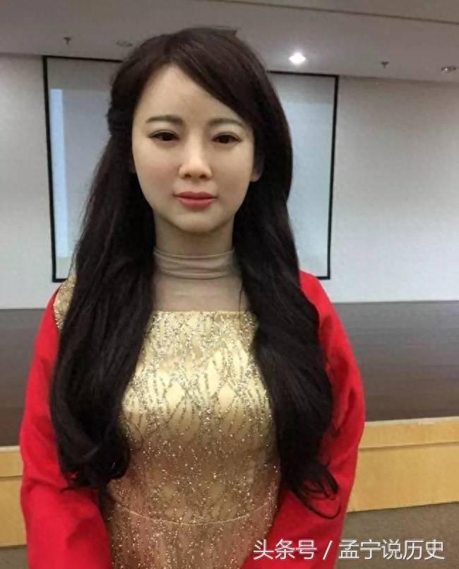 直击首个国产智能机器人“佳佳”，身材颜值爆表、难辨真假