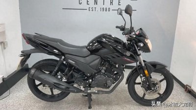 ​雅马哈飞致125摩托，售价9500元，质量稳定，油耗仅1.1，配CBS