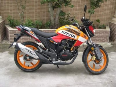 ​为大家介绍四款一万元性能良好的摩托车，看进来看看吧