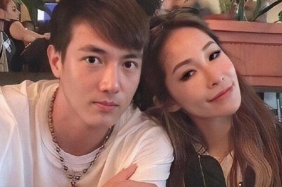 ​萧亚轩官宣分手！曾用心捧小16岁男友，恋爱3年多却没见过对方妈