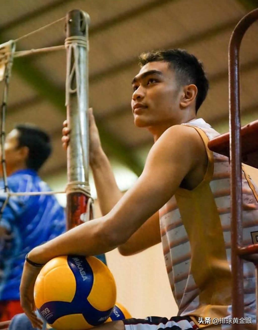 印尼男排99年小鲜肉多尼，外表帅气，曾获得东南亚运动会冠军