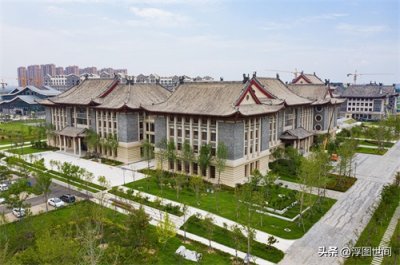 ​河南郑州：河南大学新校区日渐成熟 校园古朴美观书卷气息浓厚