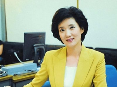 ​李修平：高考落榜到央视一姐，工作26年零失误，42岁改嫁省委书记