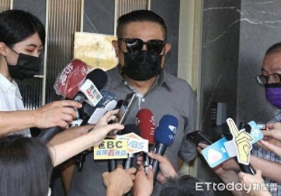 ​1个月内3艺人离世！许效舜哽咽「从小看余苑绮长大」 揭内心最痛