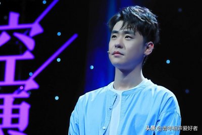 ​谣言不攻自破！德云社张云雷带伤为恩师捧场，郭德纲妻子亲自陪同