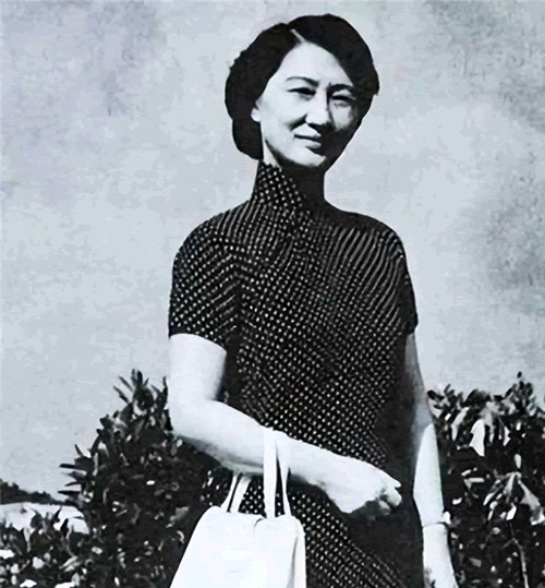 张学良几个老婆分别叫什么(少帅张学良的三任妻子介绍)-