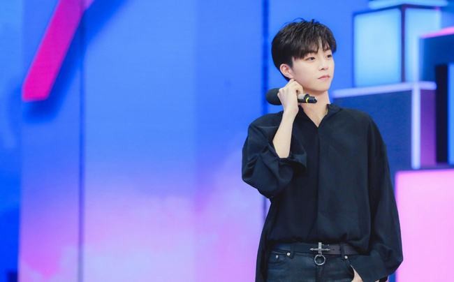 王一博身高对比蔡徐坤(王一博蔡徐坤身高多少)