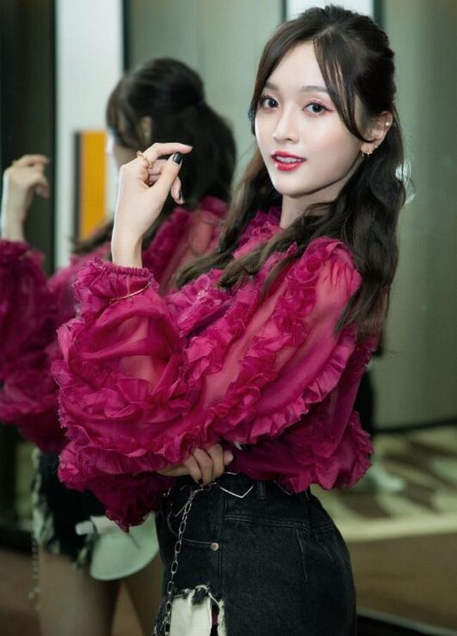 王一博身高对比蔡徐坤(王一博蔡徐坤身高多少)