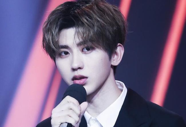 王一博身高对比蔡徐坤(王一博蔡徐坤身高多少)