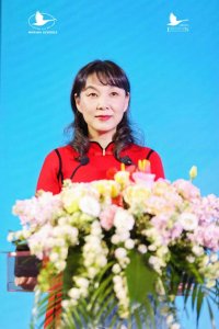 ​她既非宗氏成员，离开娃哈哈11年，仍是集团董事，杜建英凭啥？