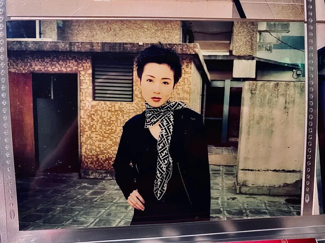 袁洁莹个人资料写真作品