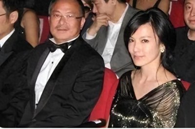 ​私交混乱陪睡上位，牵扯17个男人，“性感女神”林熙蕾现形记！