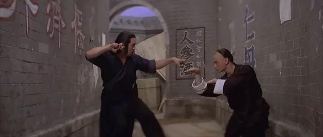 刘家辉年轻时最经典的角色（当年手刃白眉的英雄）(8)