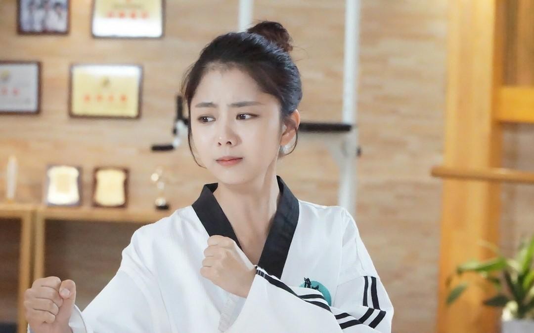 演活一个“淳贵人”就够了，谭松韵却演活5个角色，各个绝色美人