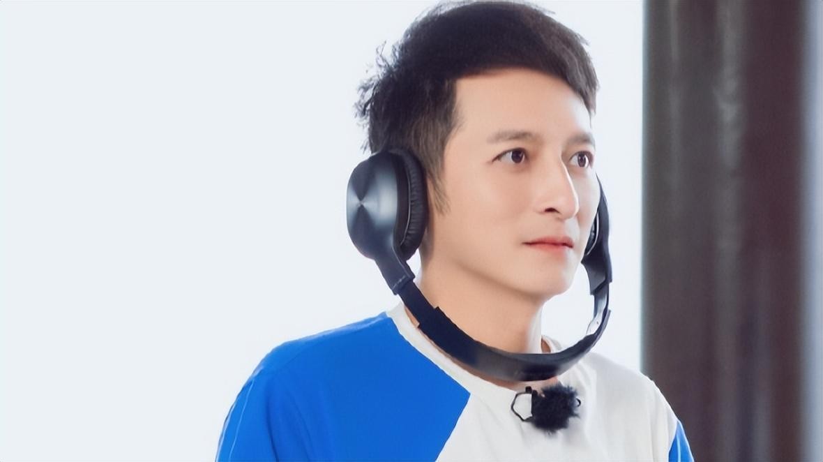 李维嘉终于露面，名字回到湖南卫视官网，待业10月后有了回归迹象