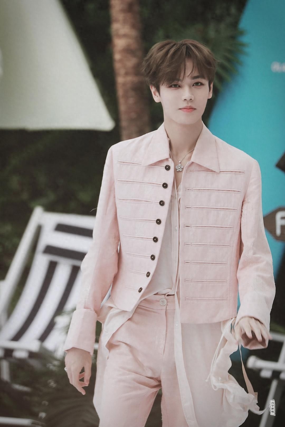 组图：偶像新人林彦俊