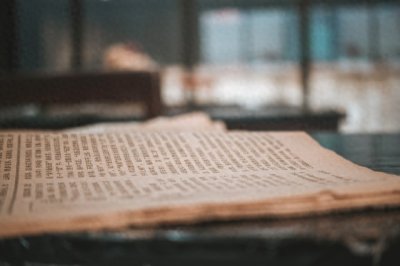 ​历史上的今天：2 月 3 日的风云变幻与岁月沉淀