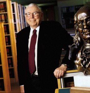 ​美国投资大师查理·芒格简介