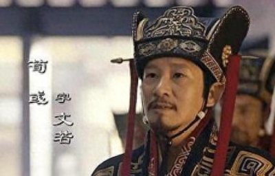 ​郭嘉与荀彧差距有多大？谁才是曹丞相最得力的左膀右臂？