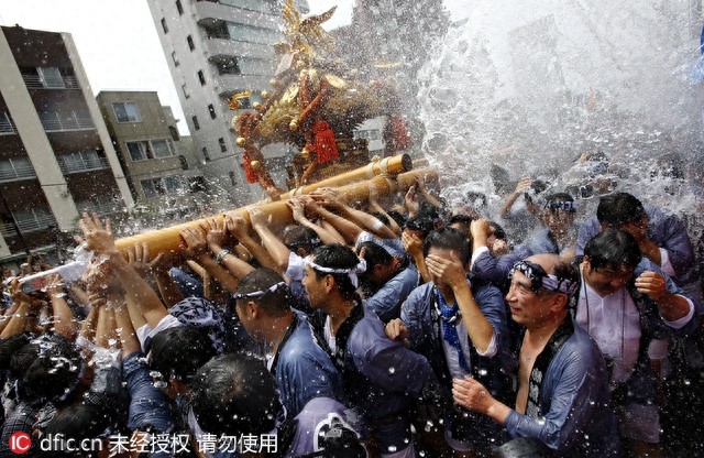 岛国日本的几大好玩的祭典，这么奇葩只有你们想得出啦