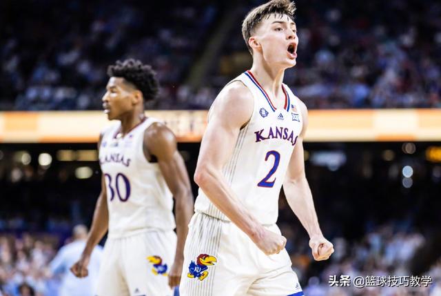 乔丹ncaa决赛(疯狂三月NCAA史上最大逆转)(4)