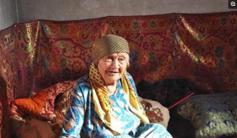 中国最长寿老人，生于光绪年间六世同堂，像个老小孩还爱唱情歌