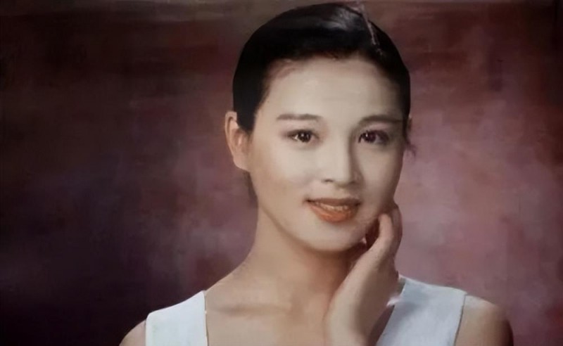 赵明明的近况（古装第一美女赵明明生女后惨遭抛弃）