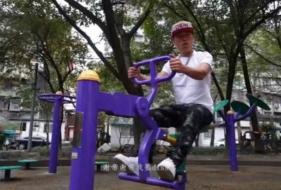 ​火得快塌得快，网红命犯2024