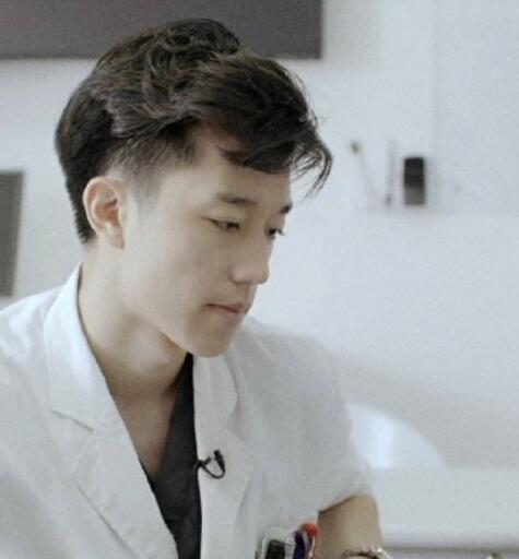 中国医生纪录片在哪看一周更新几集 聚焦医生的心酸苦楚