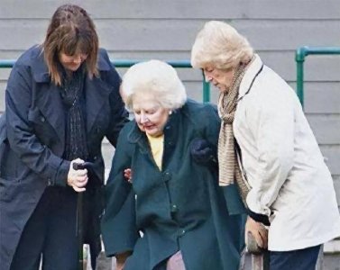 ​撒切尔夫人政治生涯叱咤风云，丈夫去世后，她的晚年为何如此凄凉