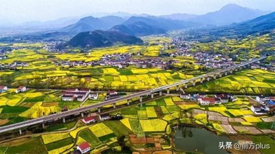 ​汉中至西安动车实现“公交化”开行