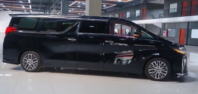 ​改装版埃尔法蒙娜丽莎上市，日产君爵的对手来了