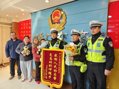 ​辅警韩靖3分钟跑500米救下的孩子，已康复出院！